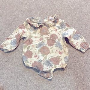 Angel dear 12-18 months EUC dahlia print romper